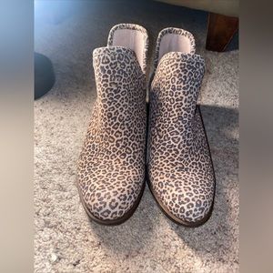 lucky brand boots 6.5 womens